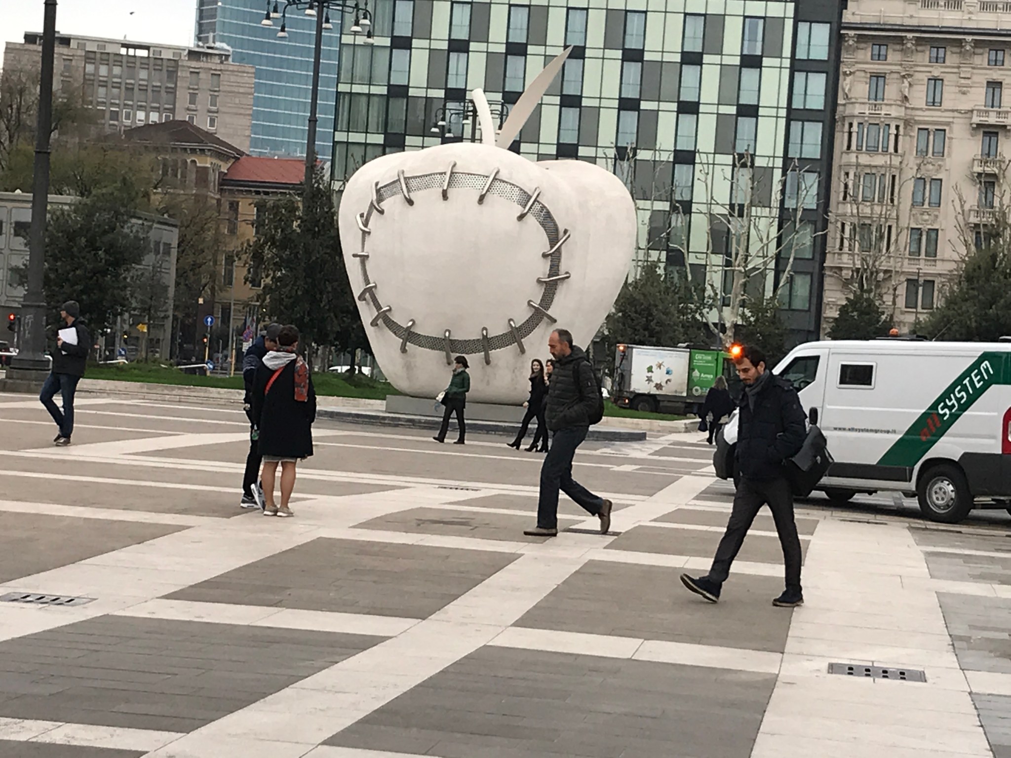 72613806-08DC-4F42-9452-74E65D17D802